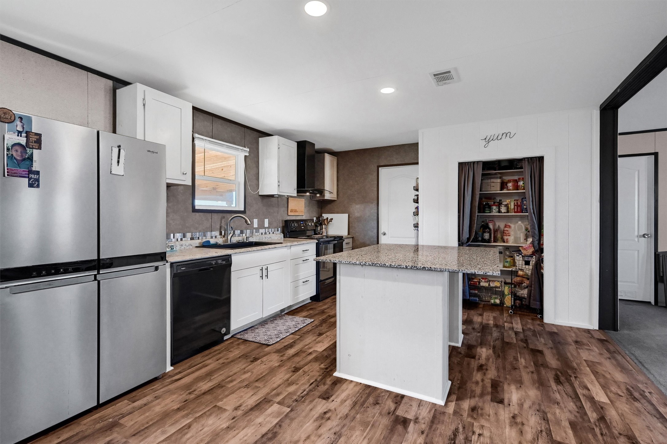 8676 County Road 1143