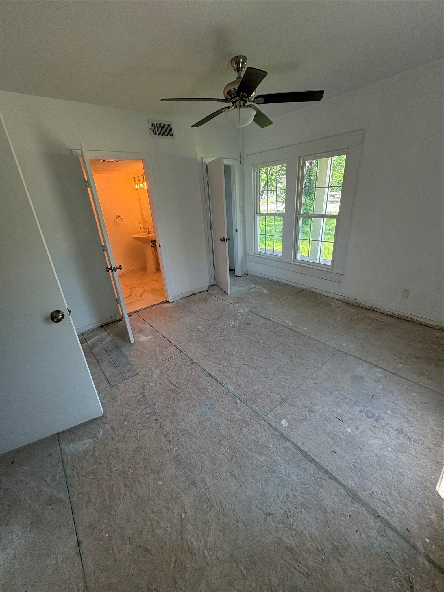 401 S Bois D Arc Street