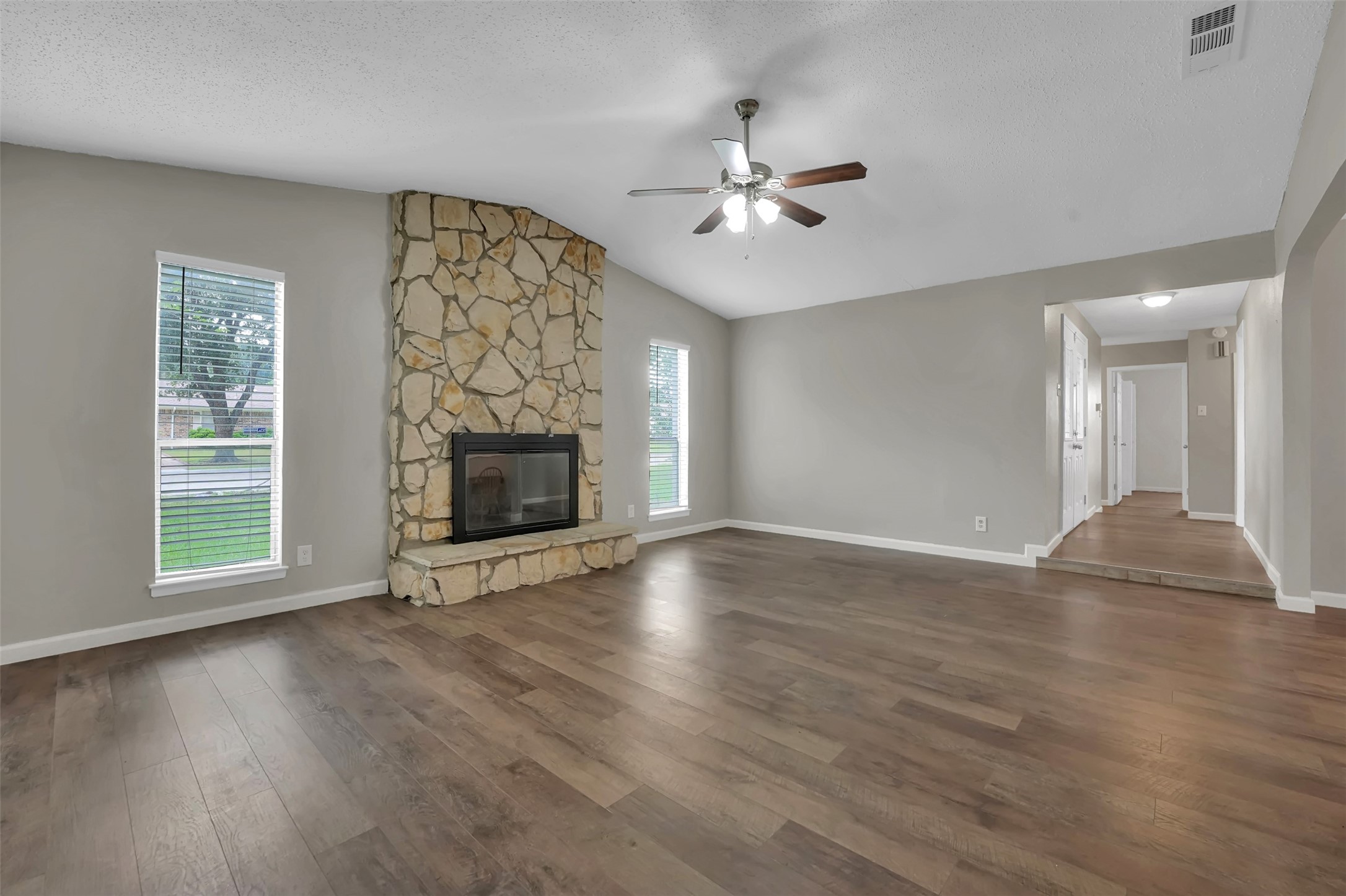 1901 Vail Drive