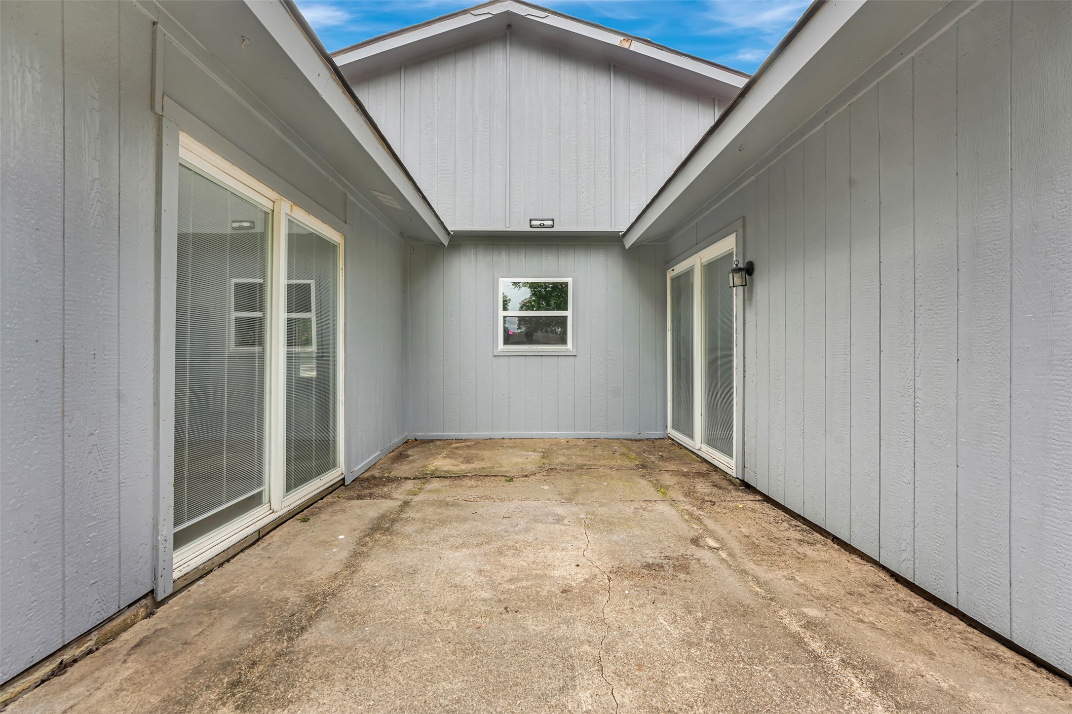 1901 Vail Drive