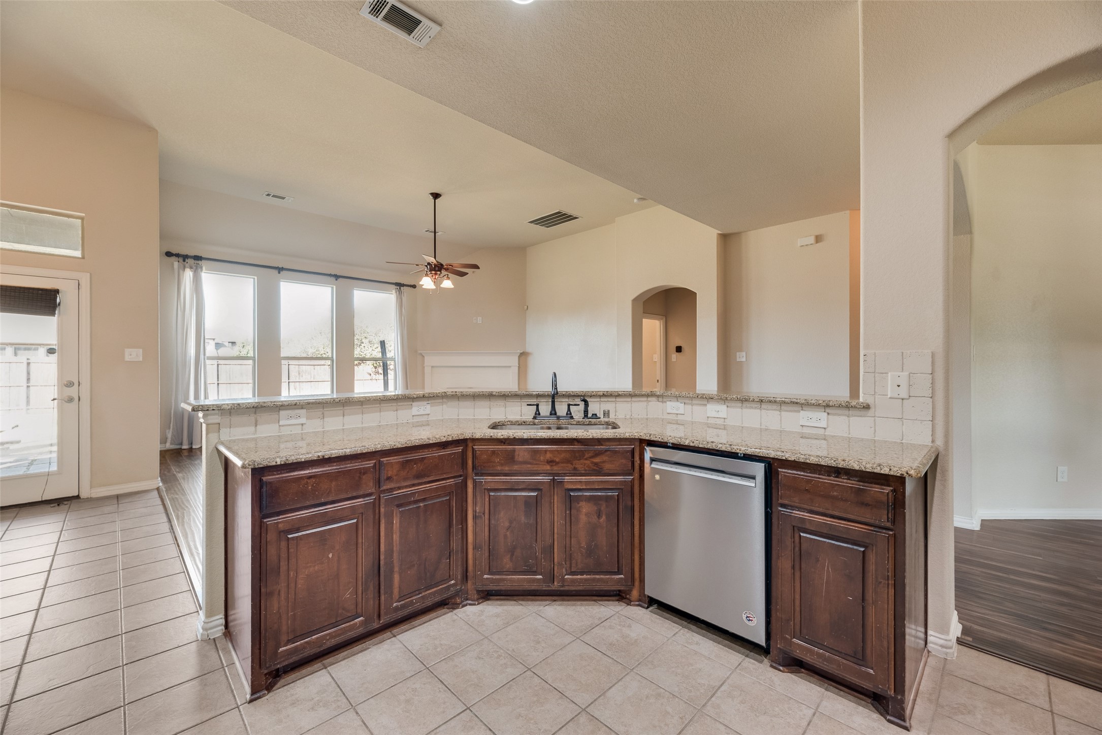 1010 Newington Circle