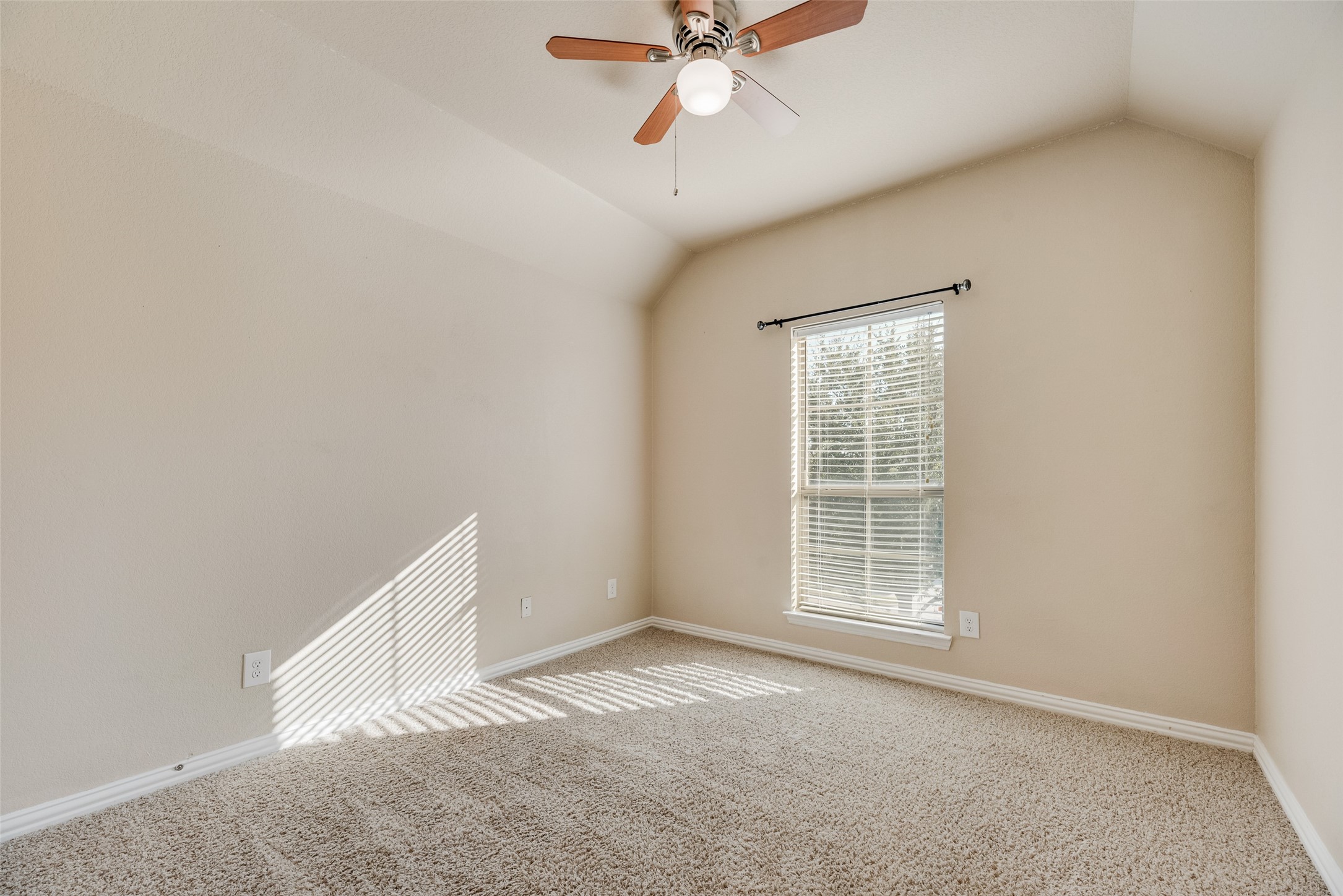 1010 Newington Circle