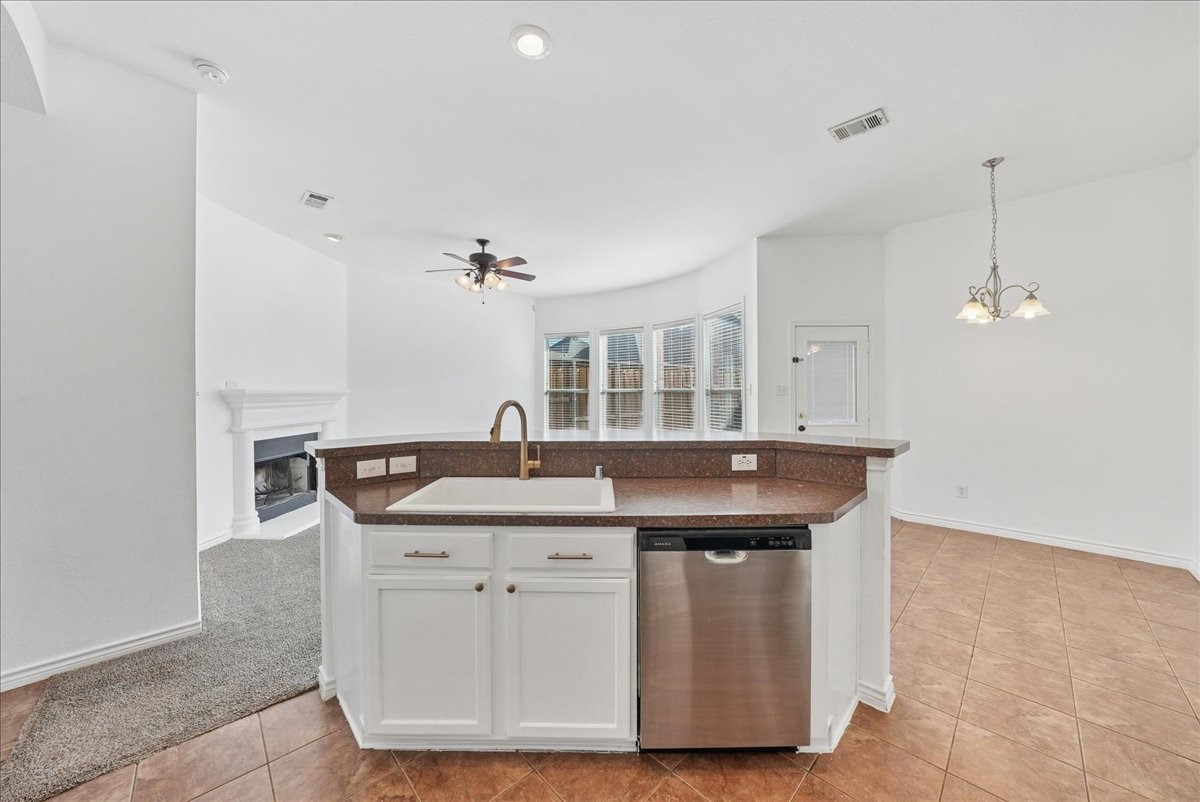 682 Crockett Drive