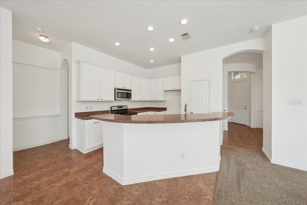 682 Crockett Drive