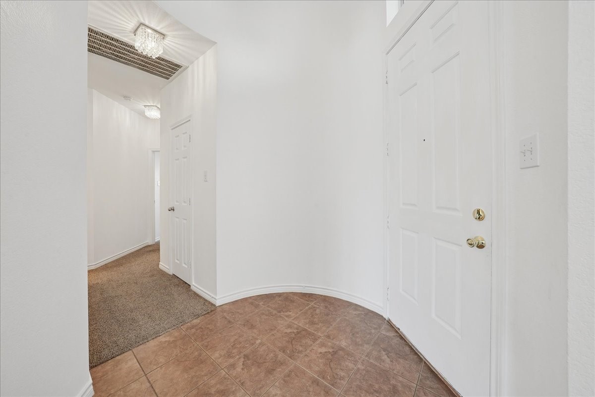 682 Crockett Drive