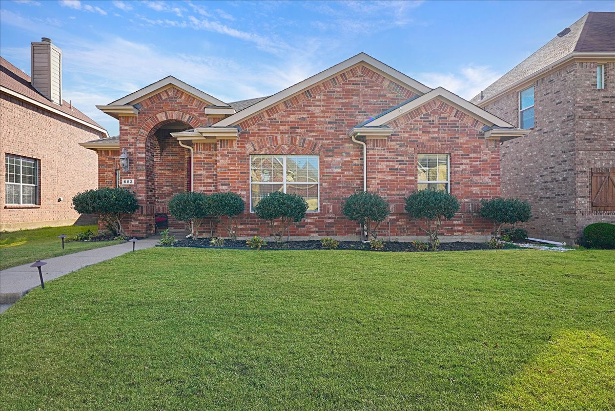682 Crockett Drive