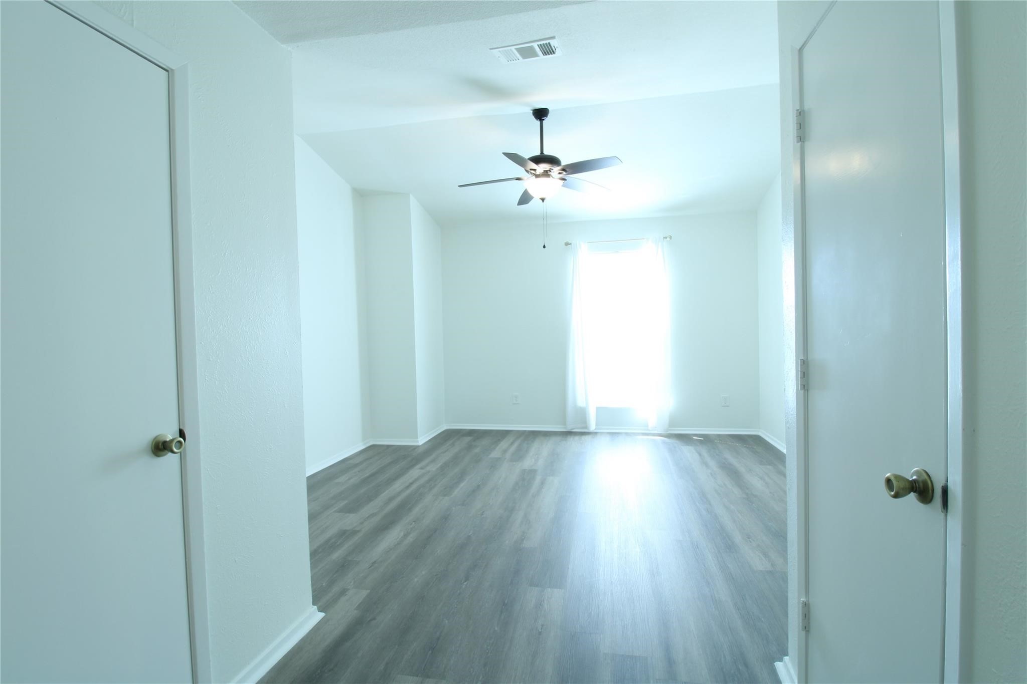 605 Carriagehouse Lane B2