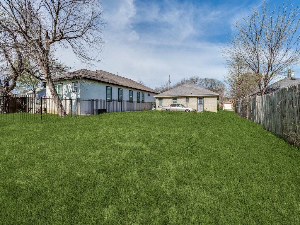 1315 Caldwell Avenue