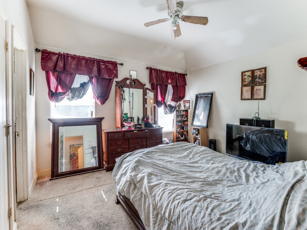 1315 Caldwell Avenue