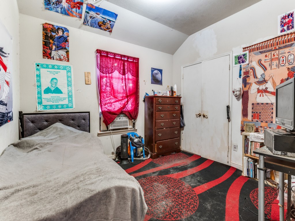 1315 Caldwell Avenue
