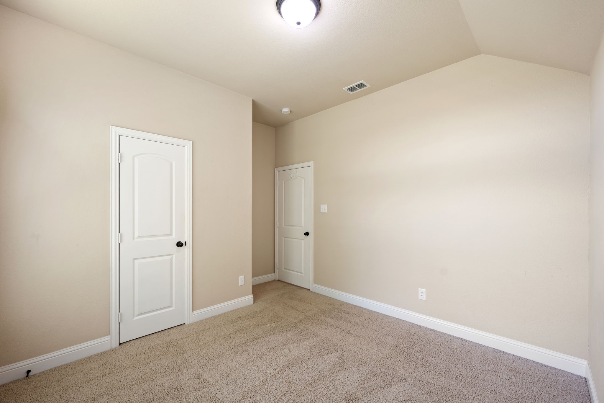 437 Da Vinci Lane