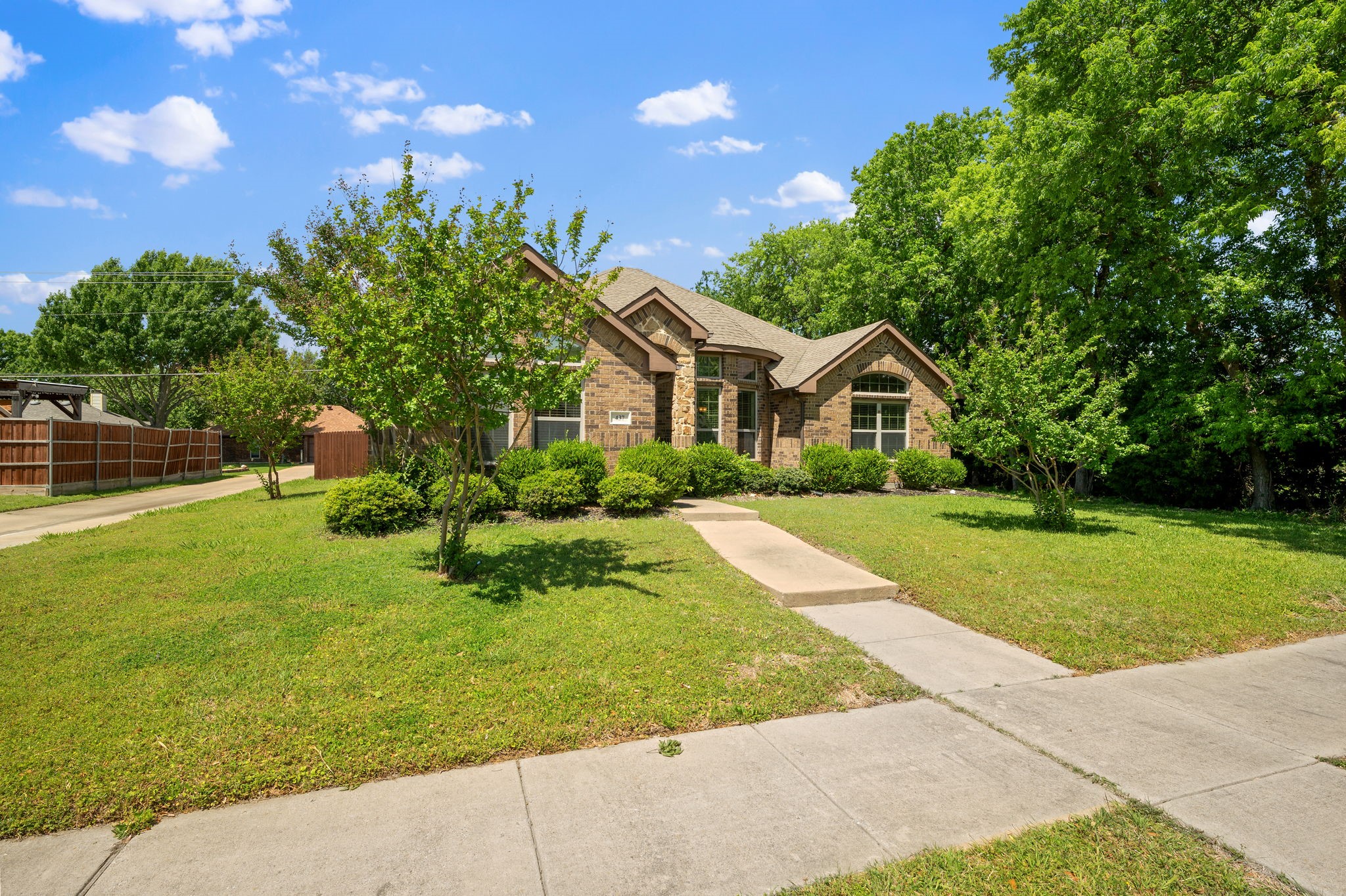 437 Da Vinci Lane