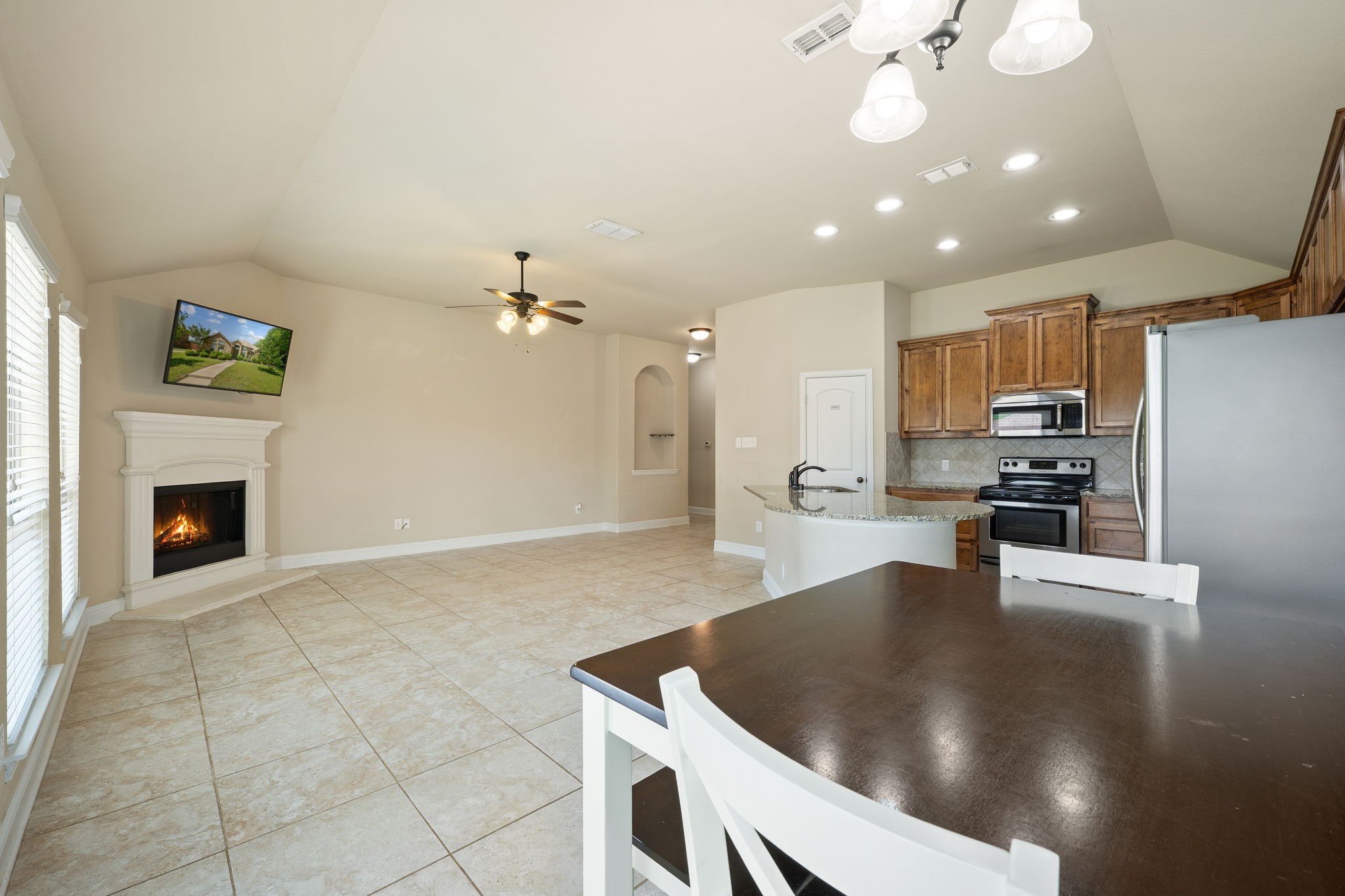 437 Da Vinci Lane