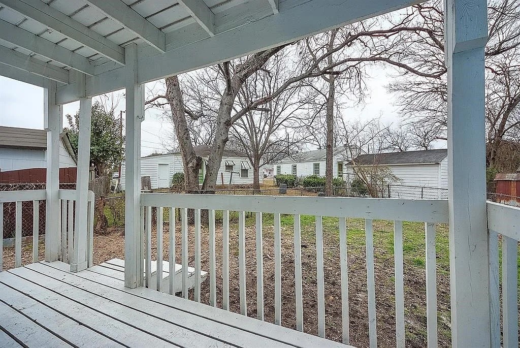 2001 Redman Circle