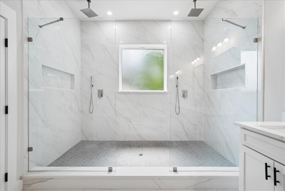 106 W Dogwood Trail