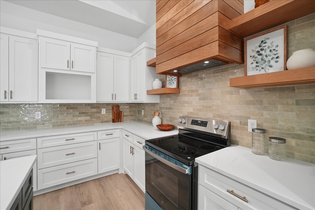 108 W Dogwood Trail