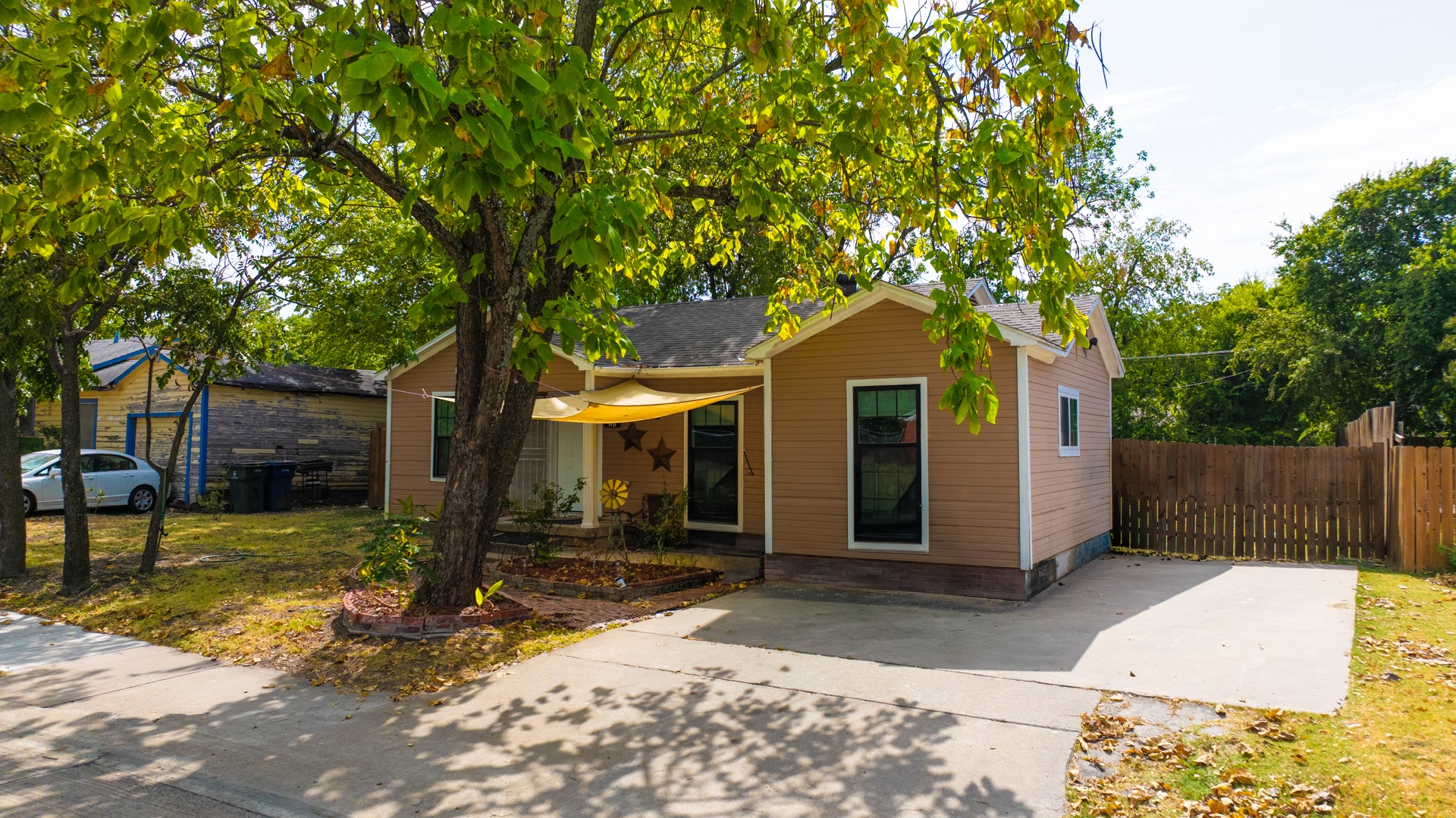 1001 S 5th Street