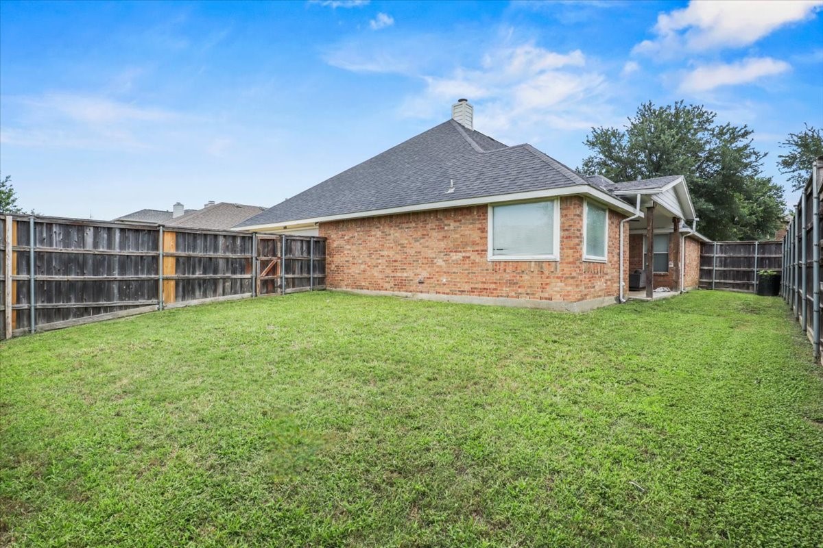 3404 Bluegrass Drive