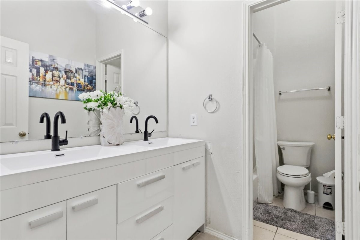 3404 Bluegrass Drive