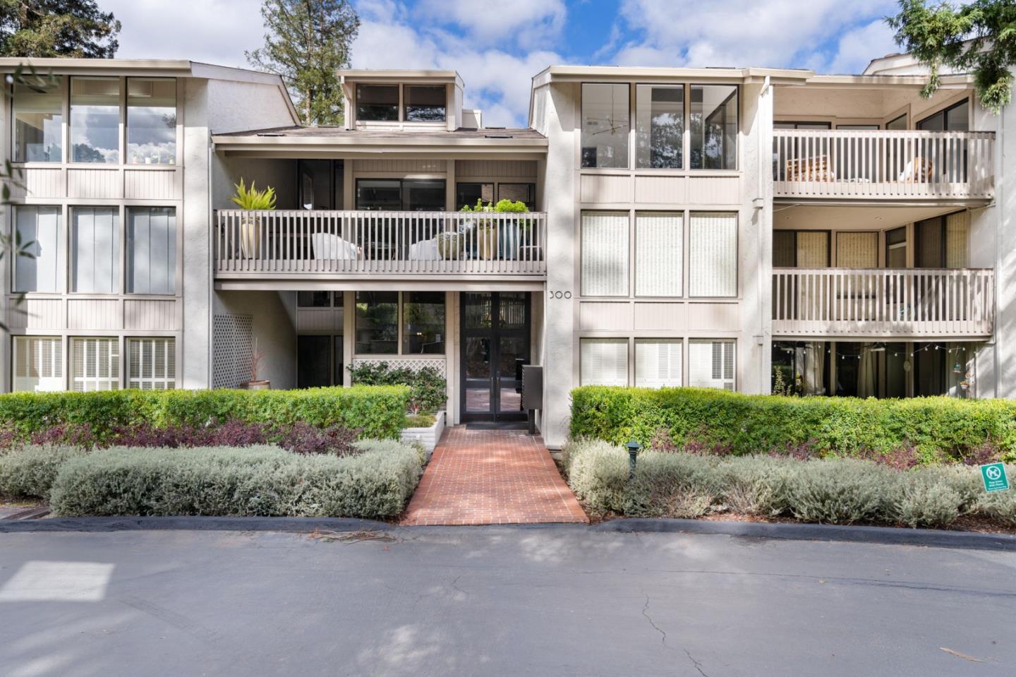 300 Sand Hill Circle 302