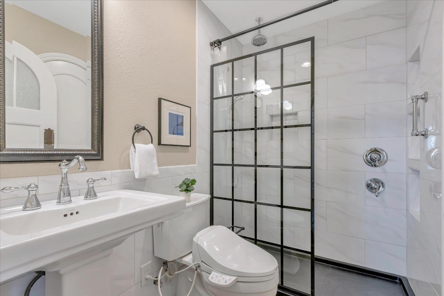 1207 Tera Nova Boulevard