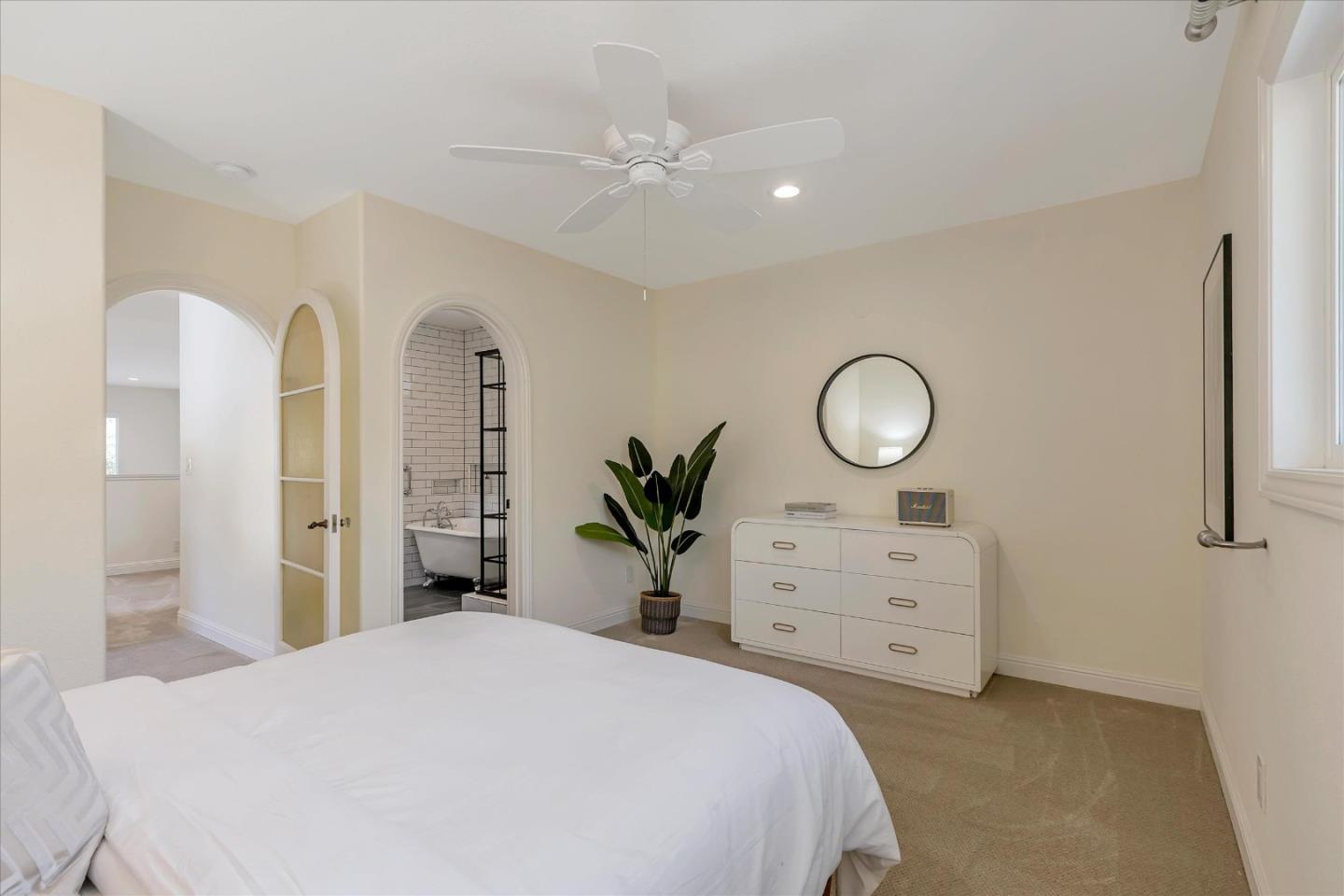 1207 Tera Nova Boulevard