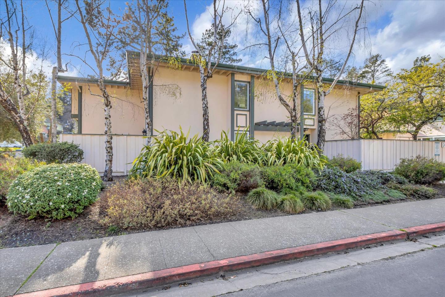 1207 Tera Nova Boulevard