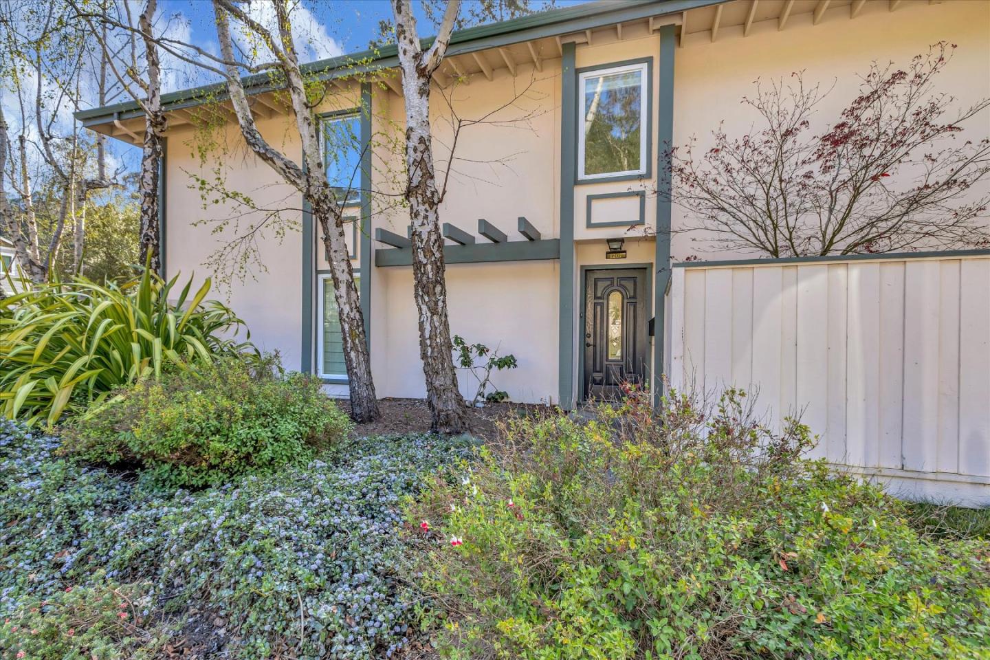 1207 Tera Nova Boulevard