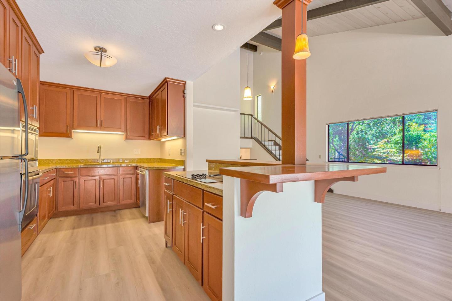 140 Sand Hill Circle