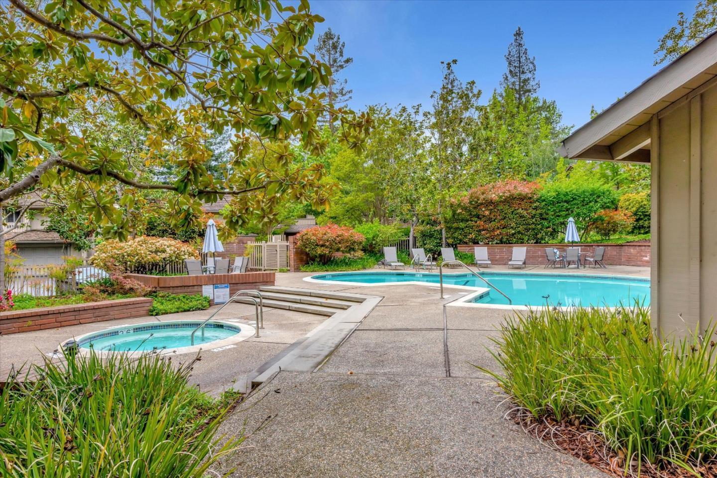 140 Sand Hill Circle