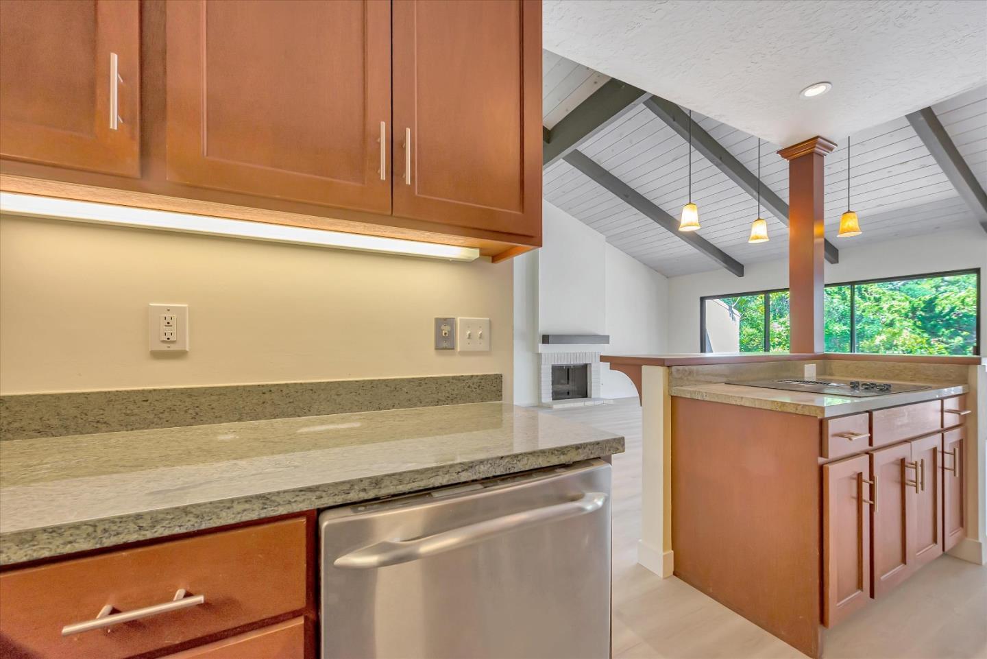 140 Sand Hill Circle