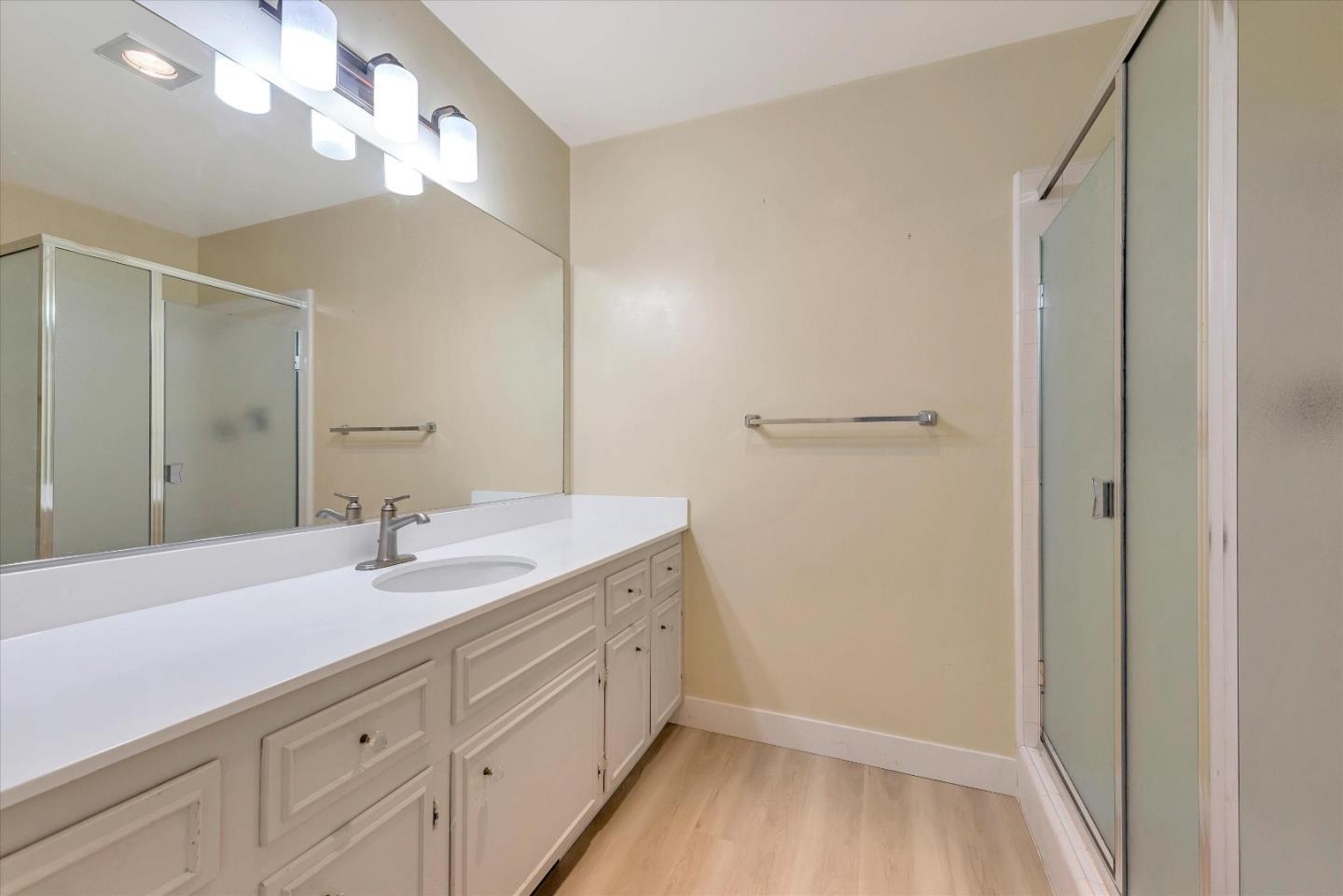 140 Sand Hill Circle