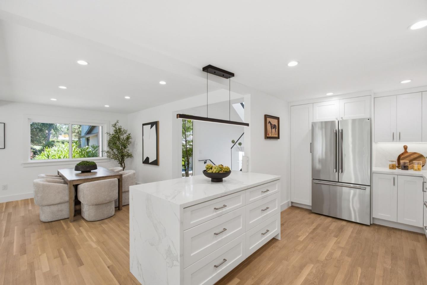 596 Sand Hill CIR