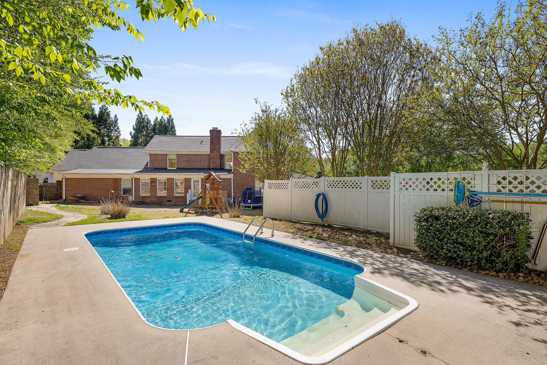 2203 NW Woodcreek Drive