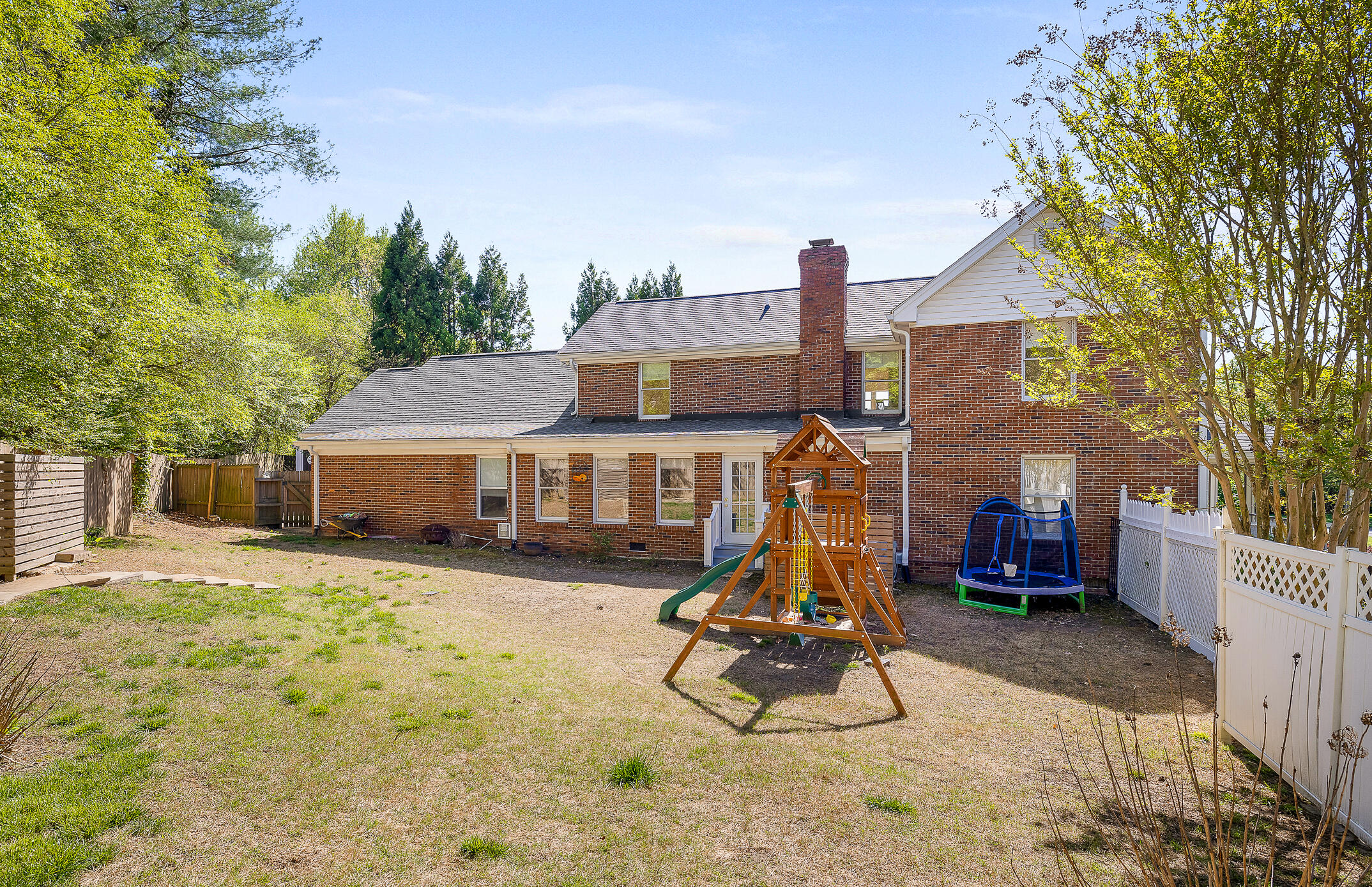 2203 NW Woodcreek Drive