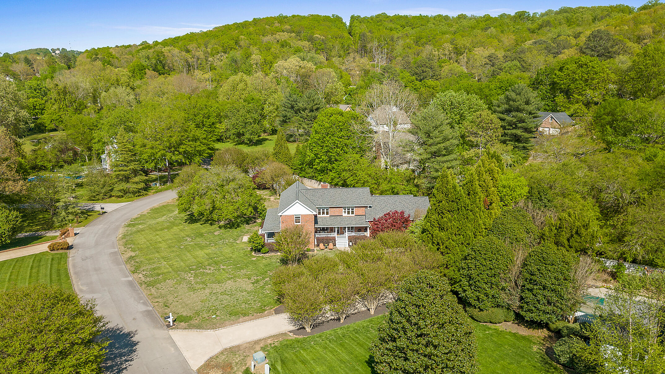 2203 NW Woodcreek Drive