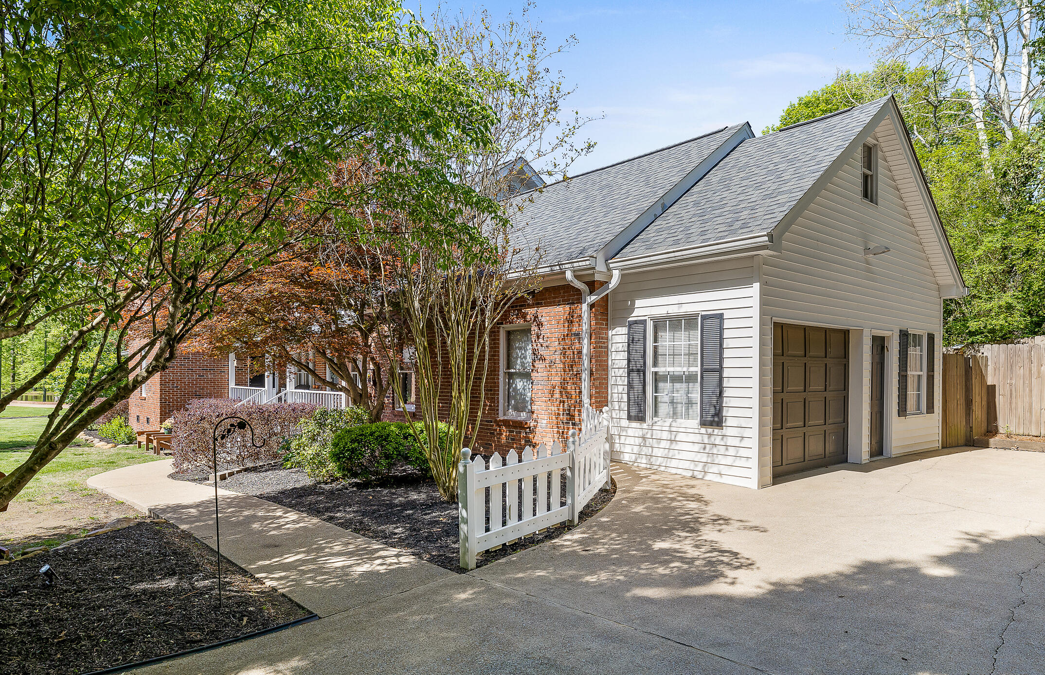 2203 NW Woodcreek Drive