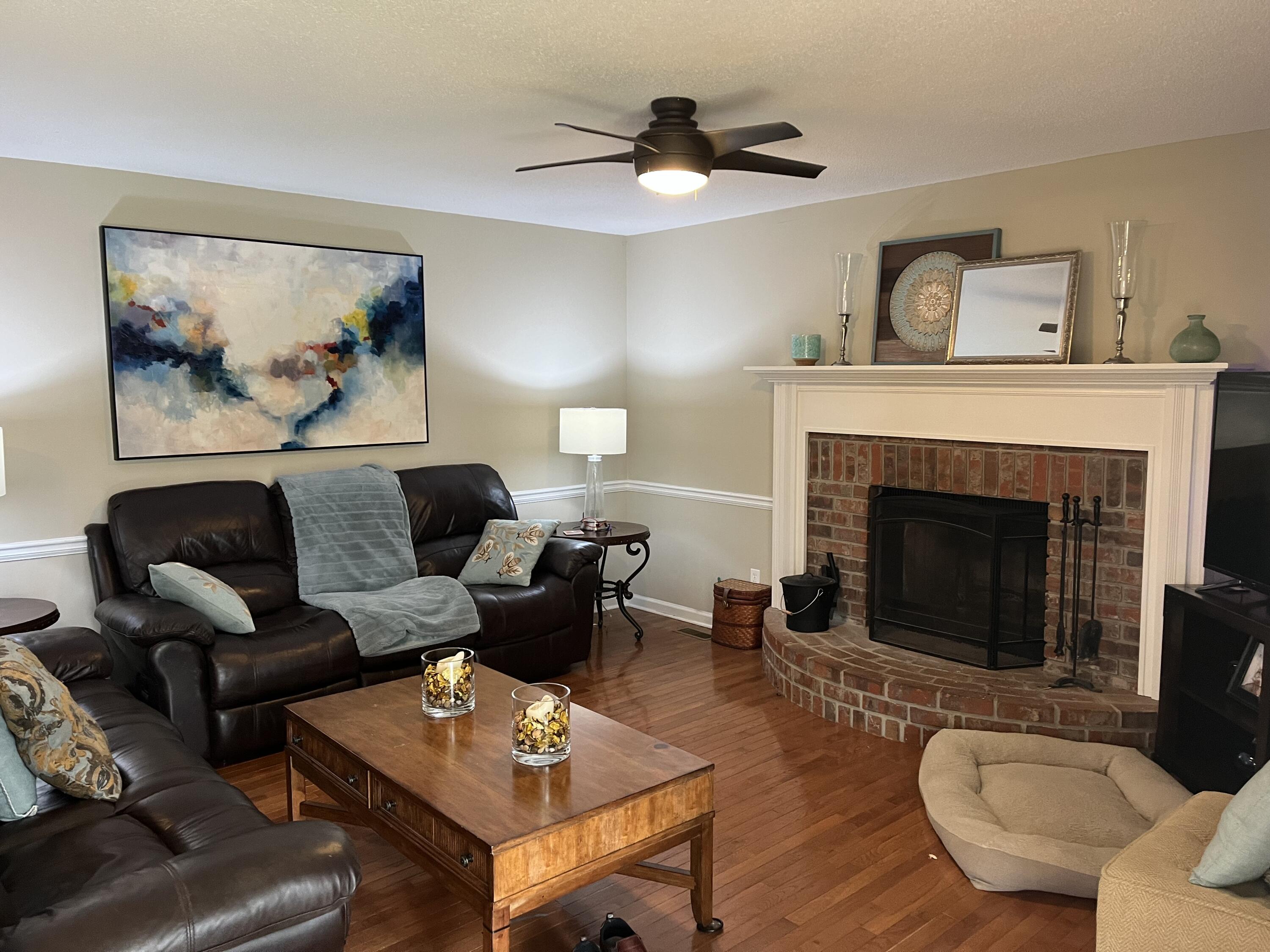 1610 Brook Manor Dr Drive