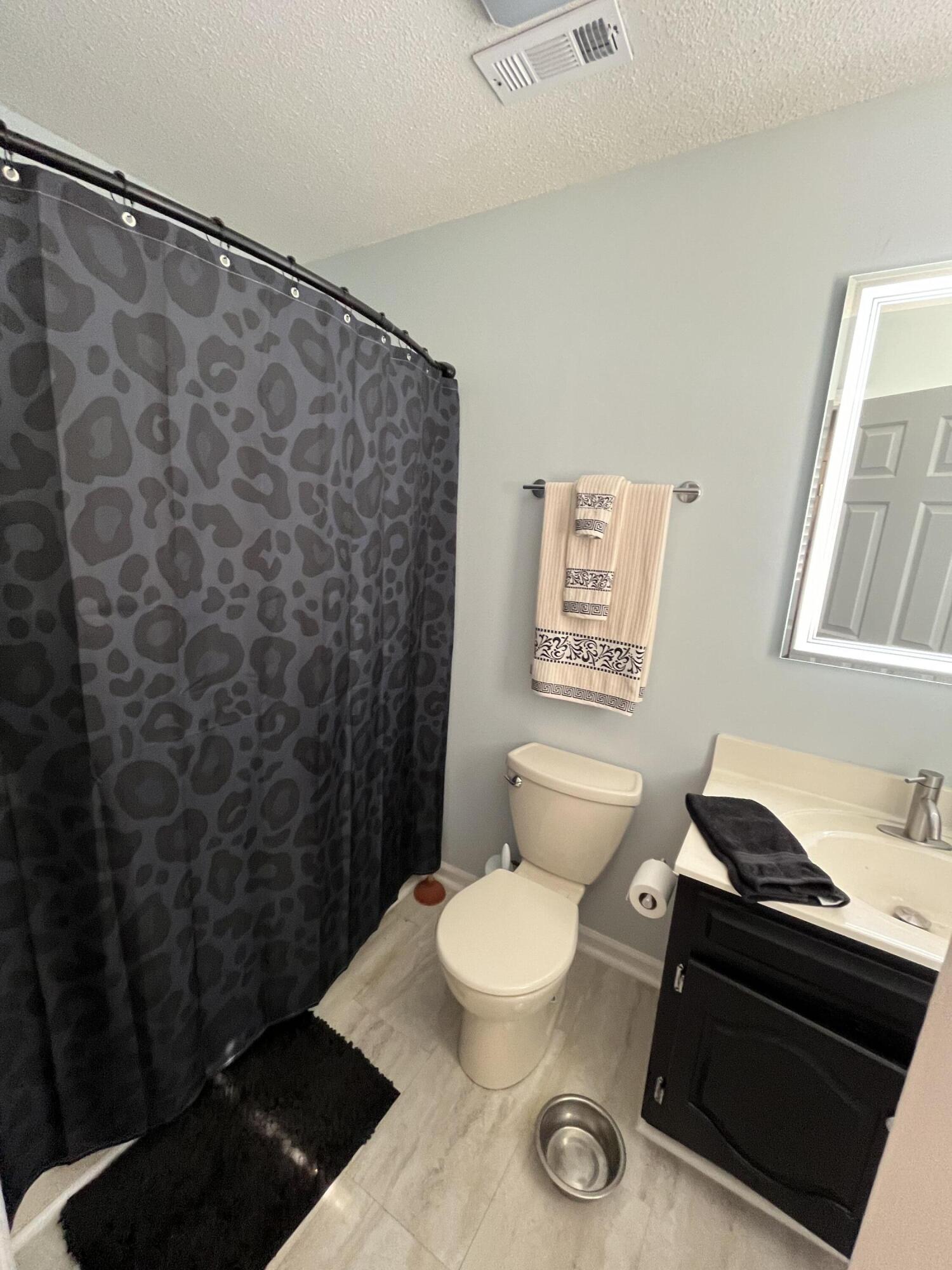 1610 Brook Manor Dr Drive