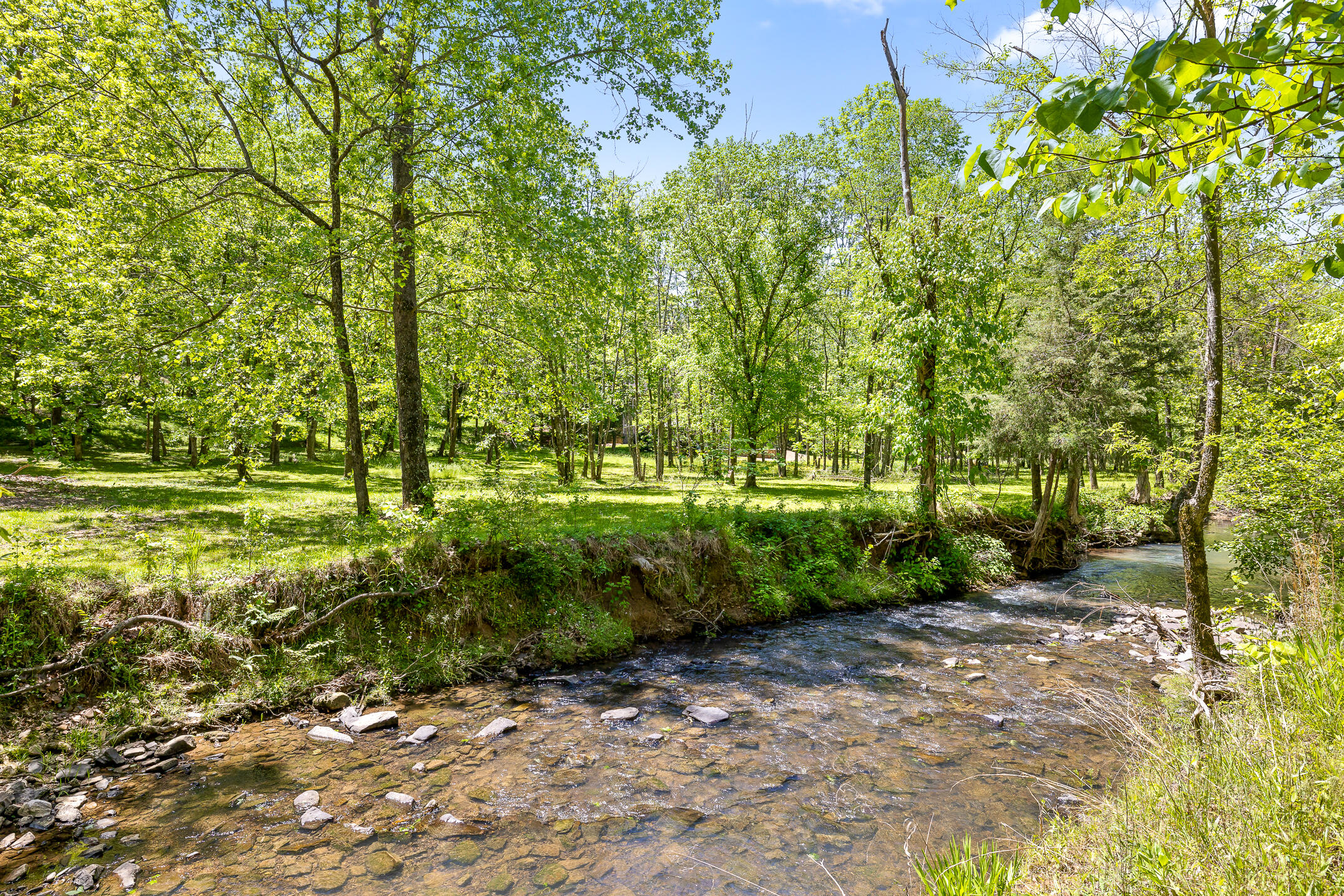 1750 Oakbrook Trail