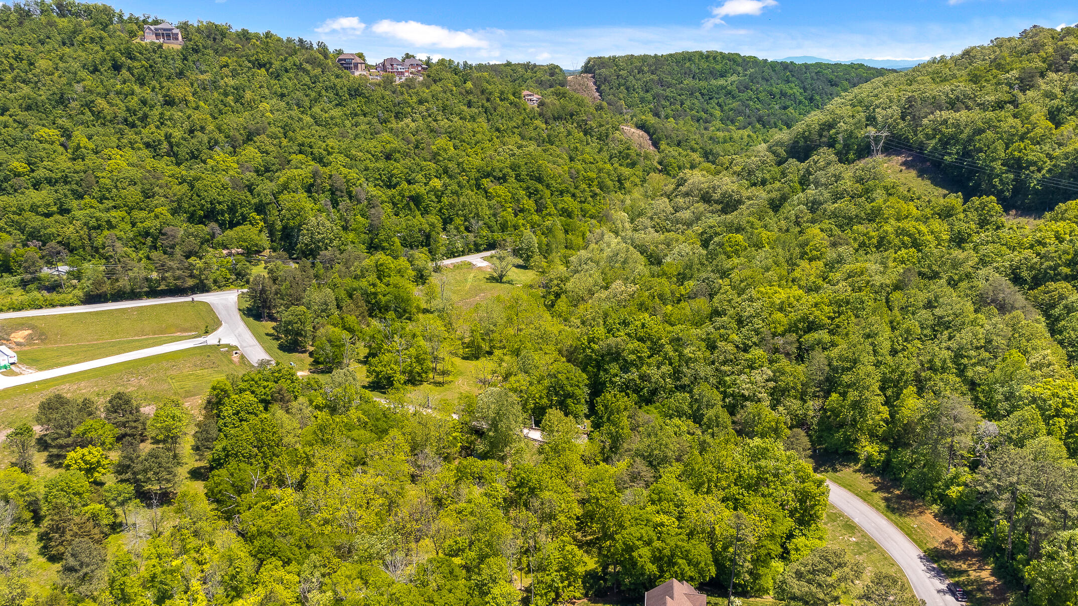 1750 Oakbrook Trail