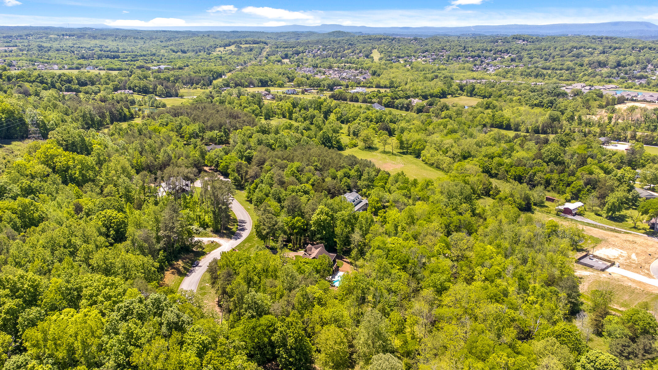 1750 Oakbrook Trail