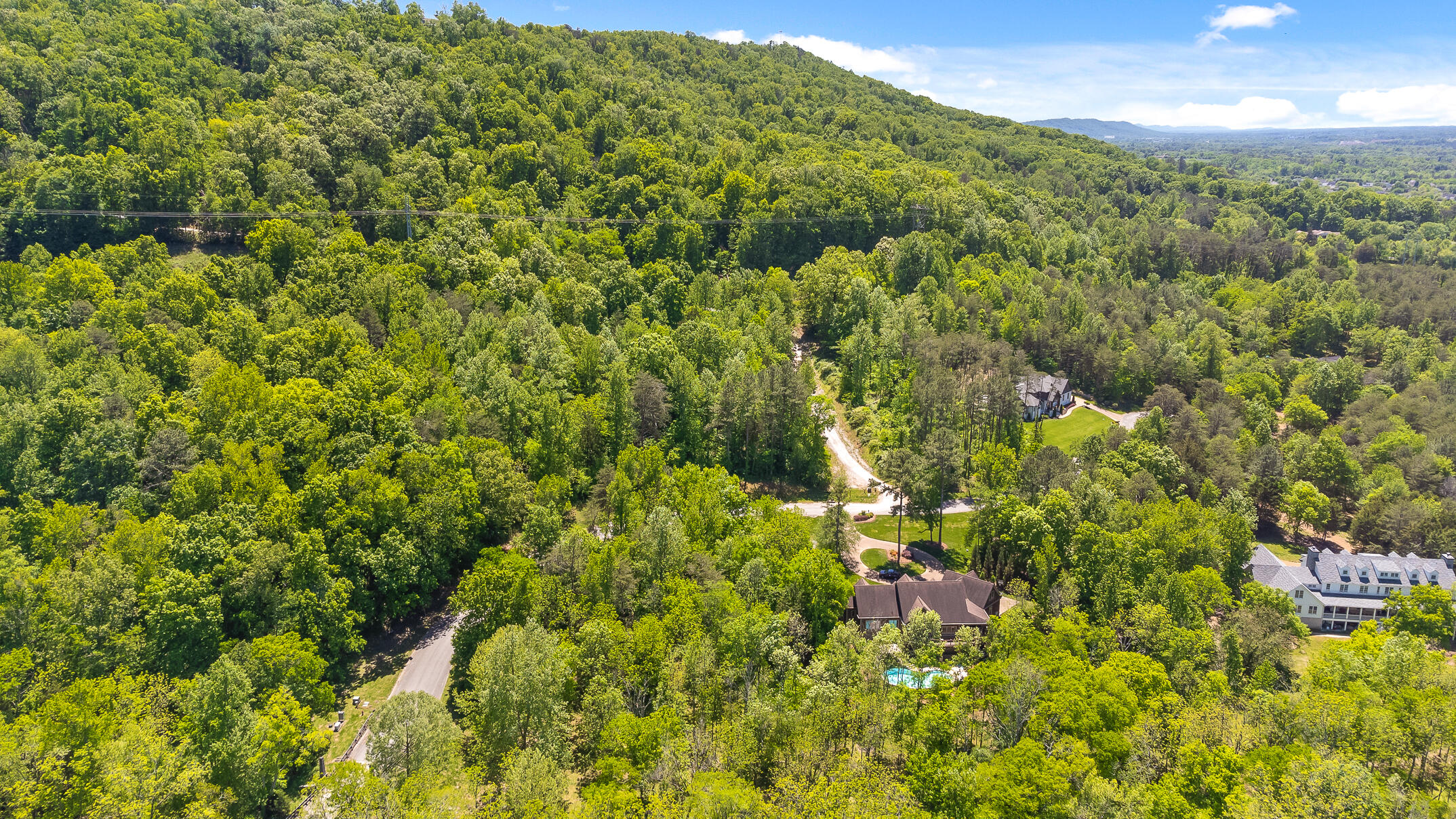 1750 Oakbrook Trail