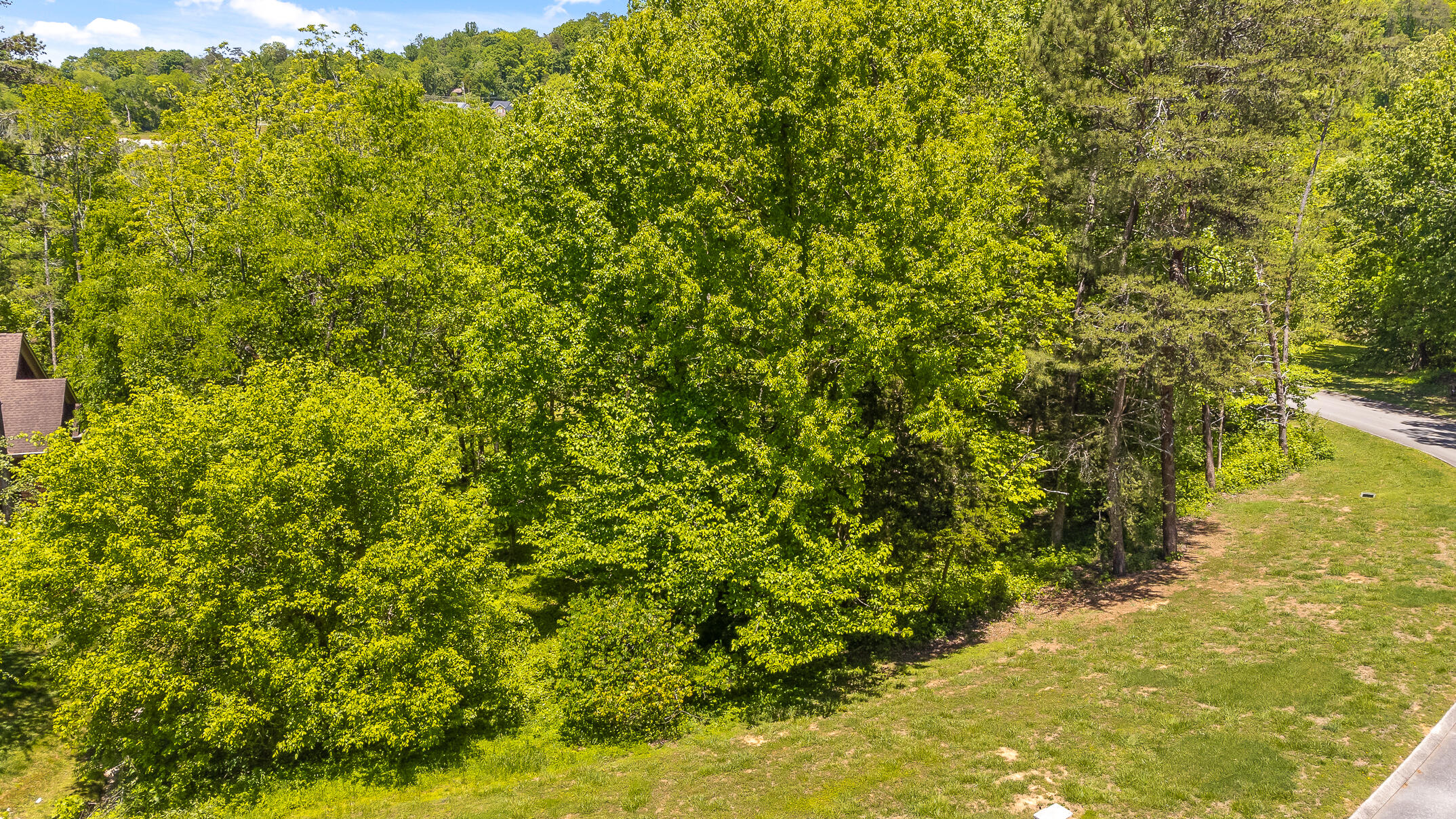 1750 Oakbrook Trail