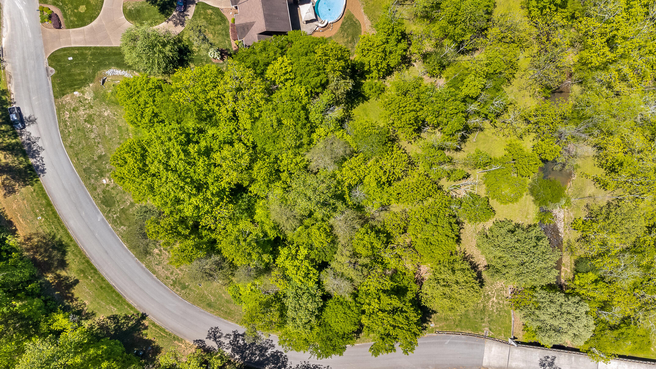 1750 Oakbrook Trail