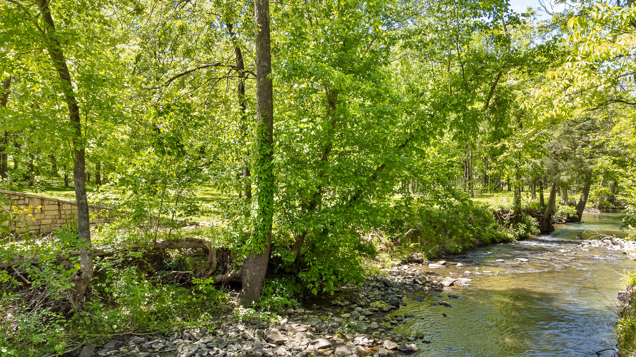 1750 Oakbrook Trail
