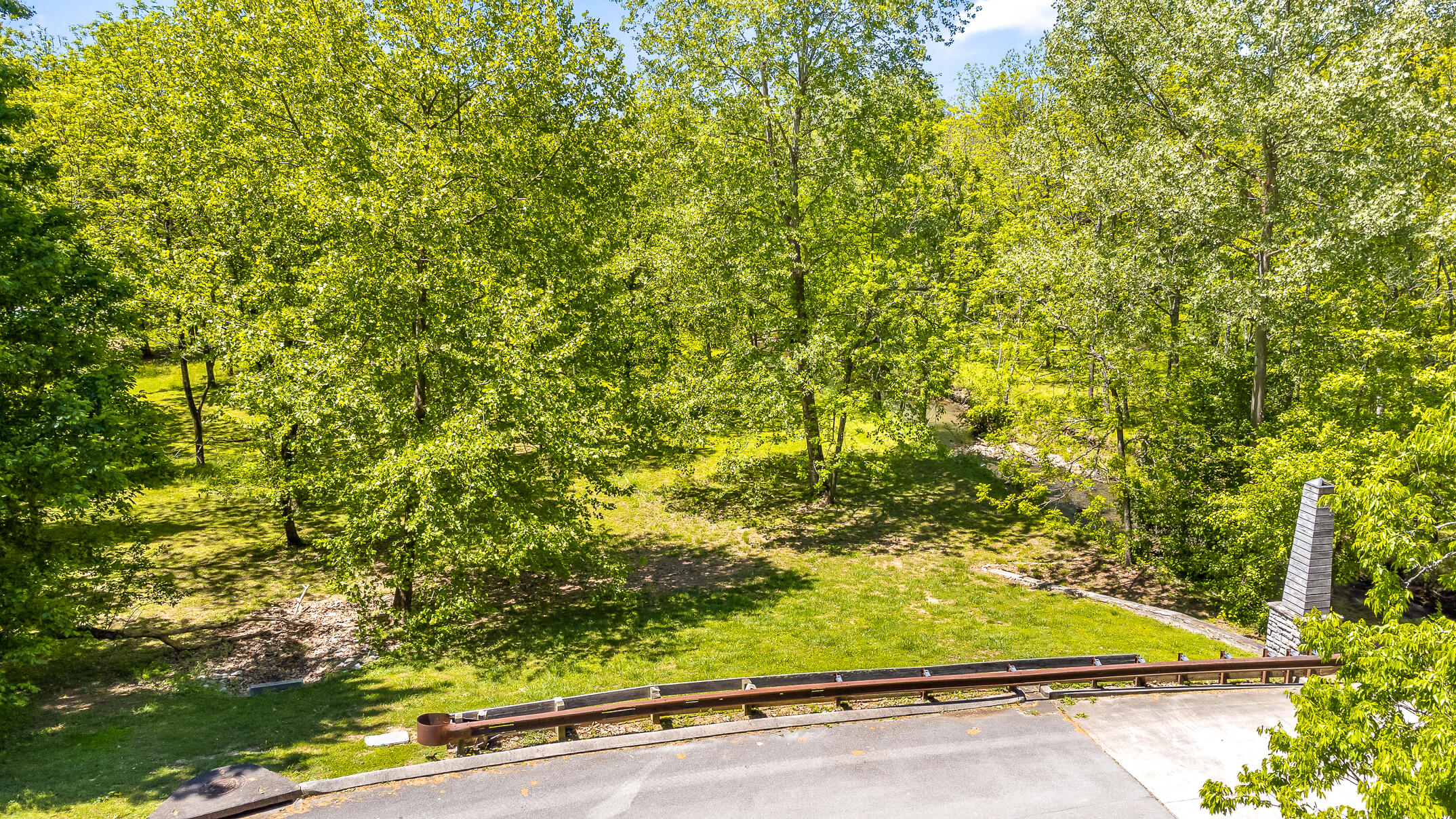 1750 Oakbrook Trail