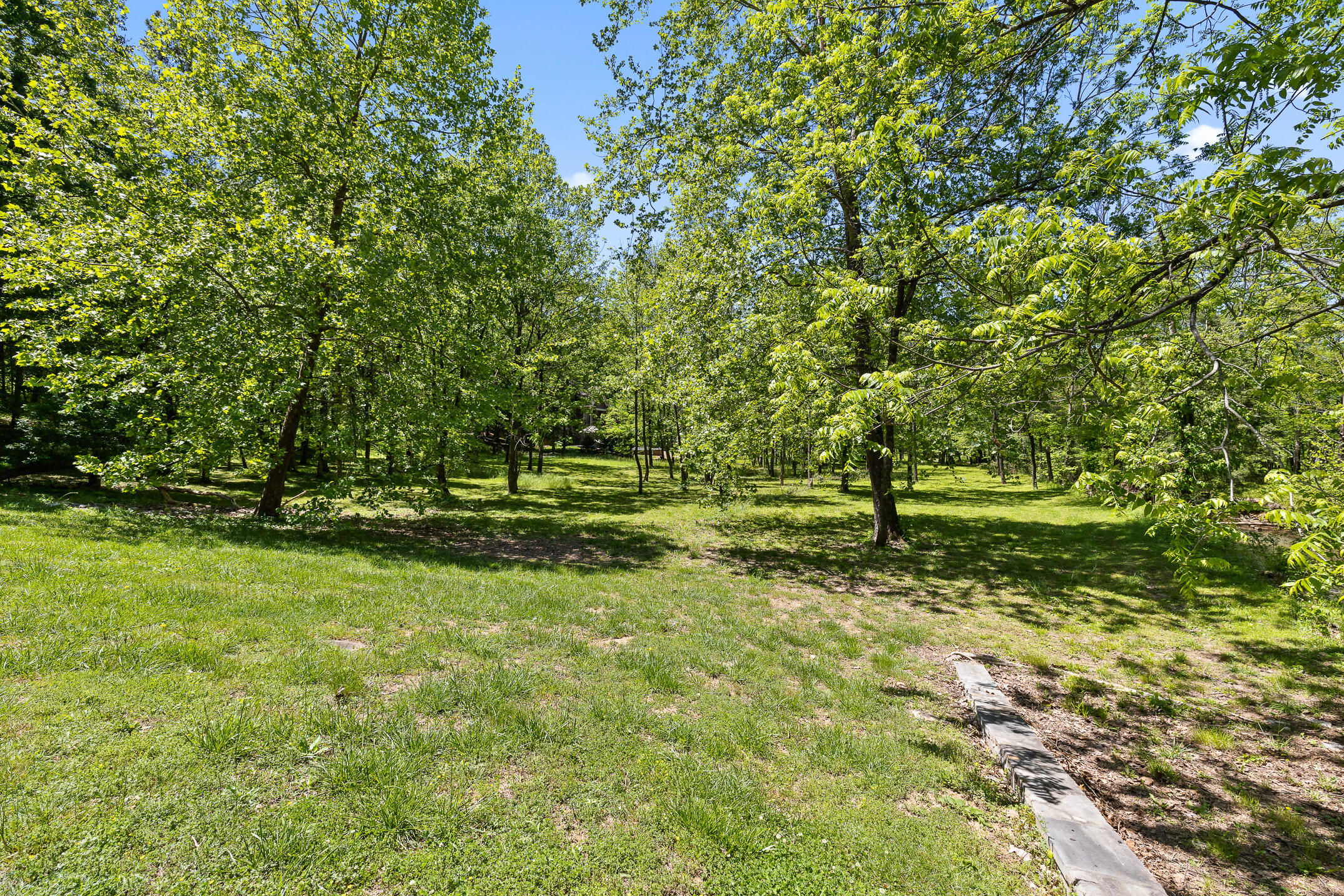 1750 Oakbrook Trail