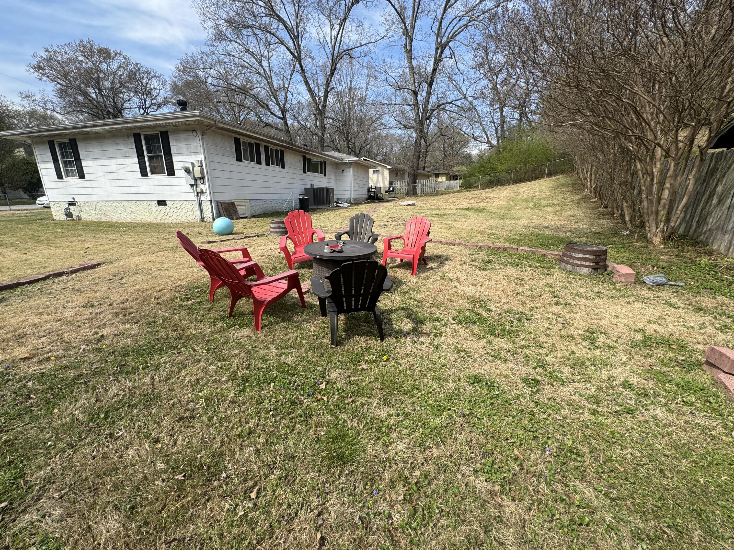 5404 May Circle