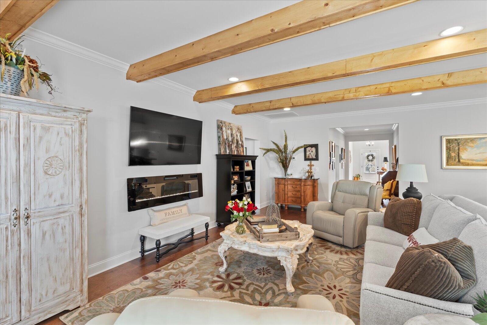 1166 Omaha Circle